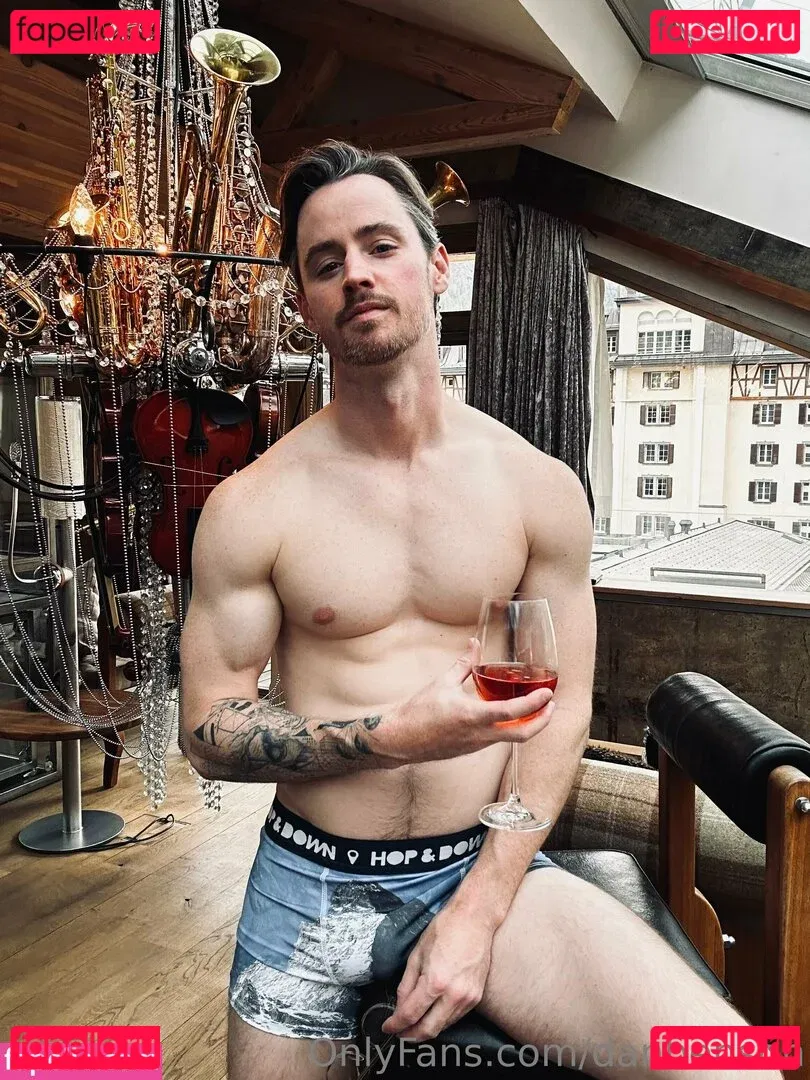 danbenson Onlyfans Photo Gallery 