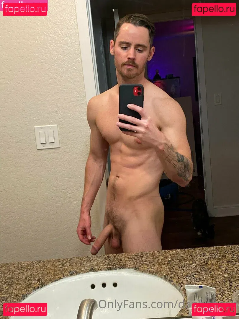 danbenson Onlyfans Photo Gallery 