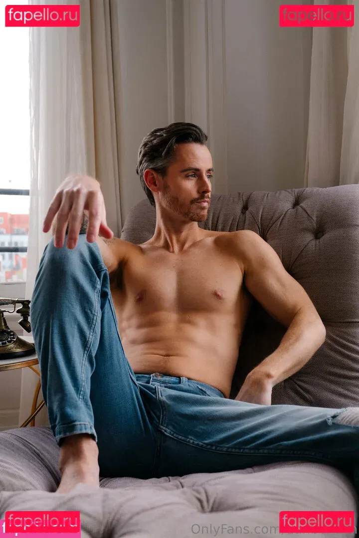 danbenson Onlyfans Photo Gallery 