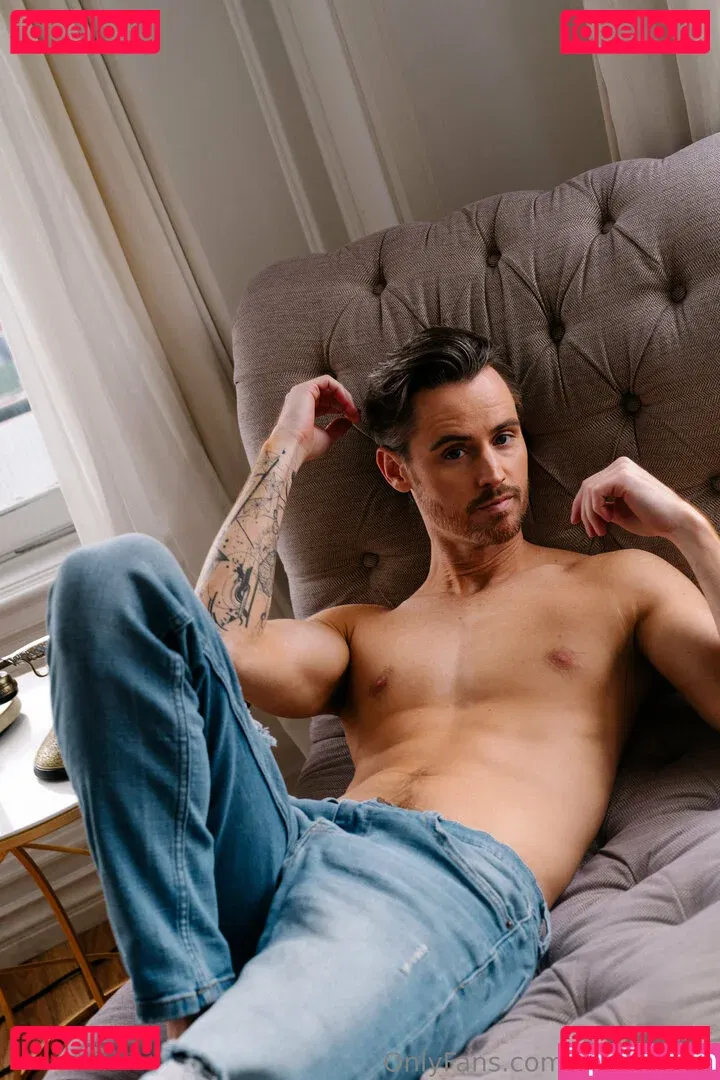 danbenson Onlyfans Photo Gallery 