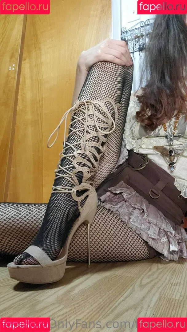 feetbeth Onlyfans Photo Gallery 