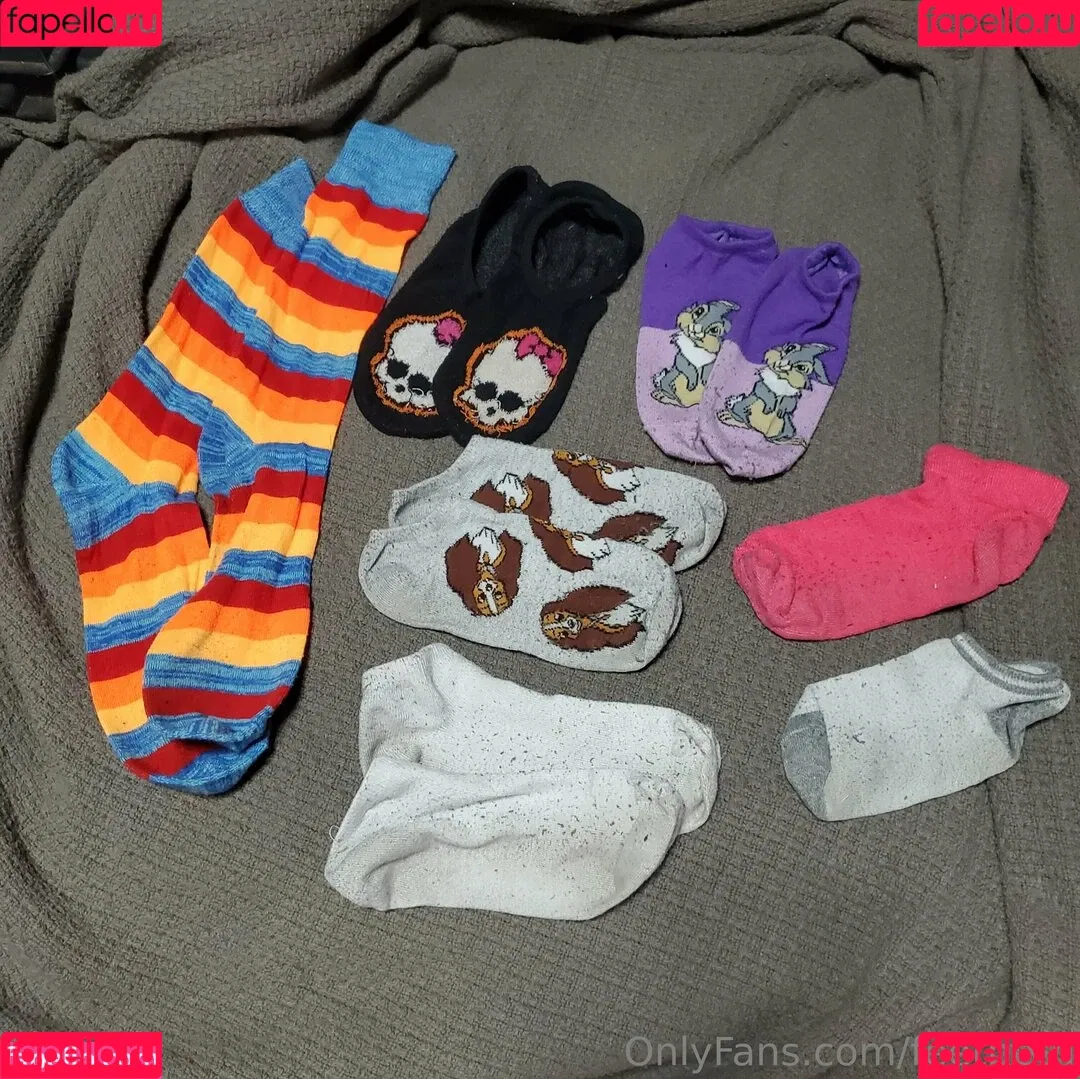 feetbeth Onlyfans Photo Gallery 