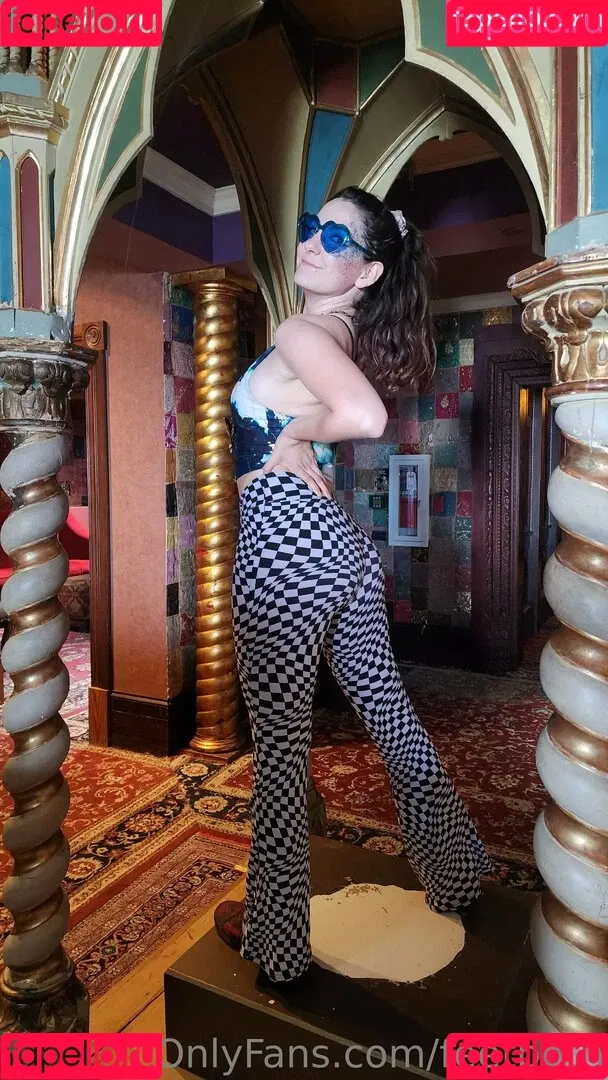 feetbeth Onlyfans Photo Gallery 