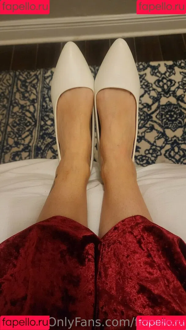 feetbeth Onlyfans Photo Gallery 