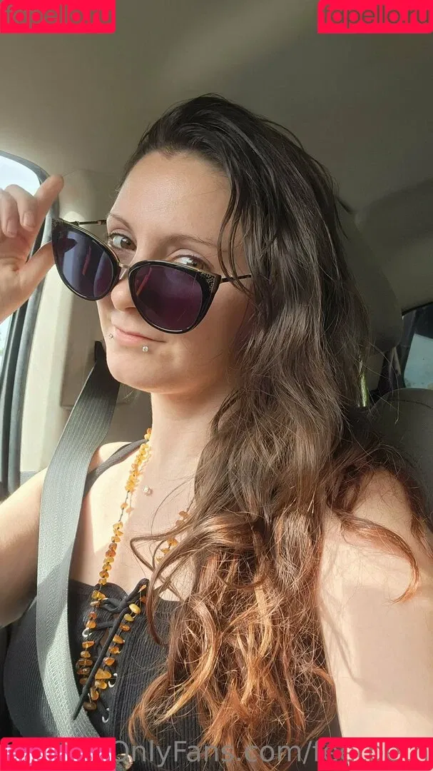 feetbeth Onlyfans Photo Gallery 
