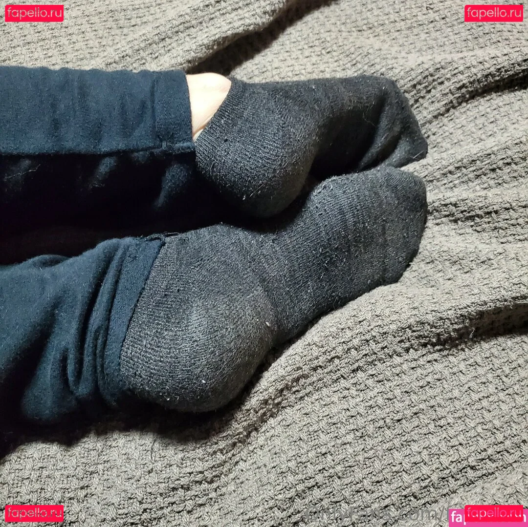 feetbeth Onlyfans Photo Gallery 