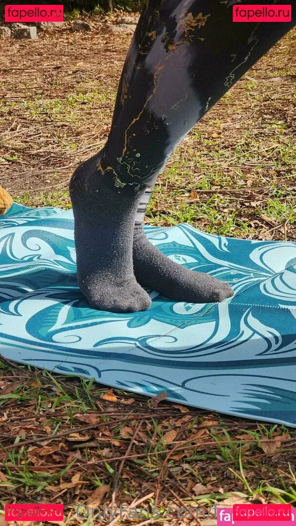 feetbeth Onlyfans Photo Gallery 