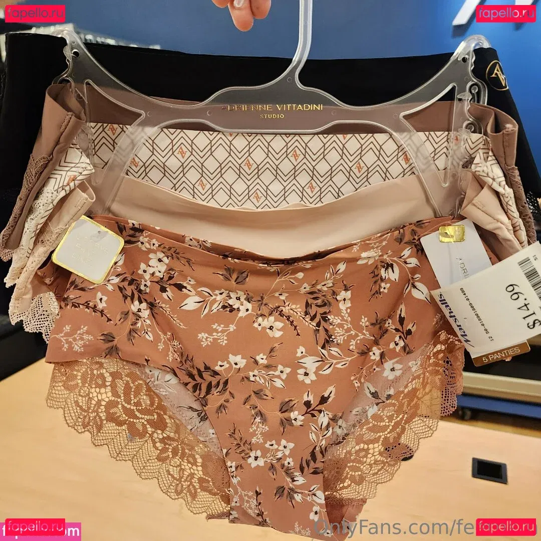 feetbeth Onlyfans Photo Gallery 