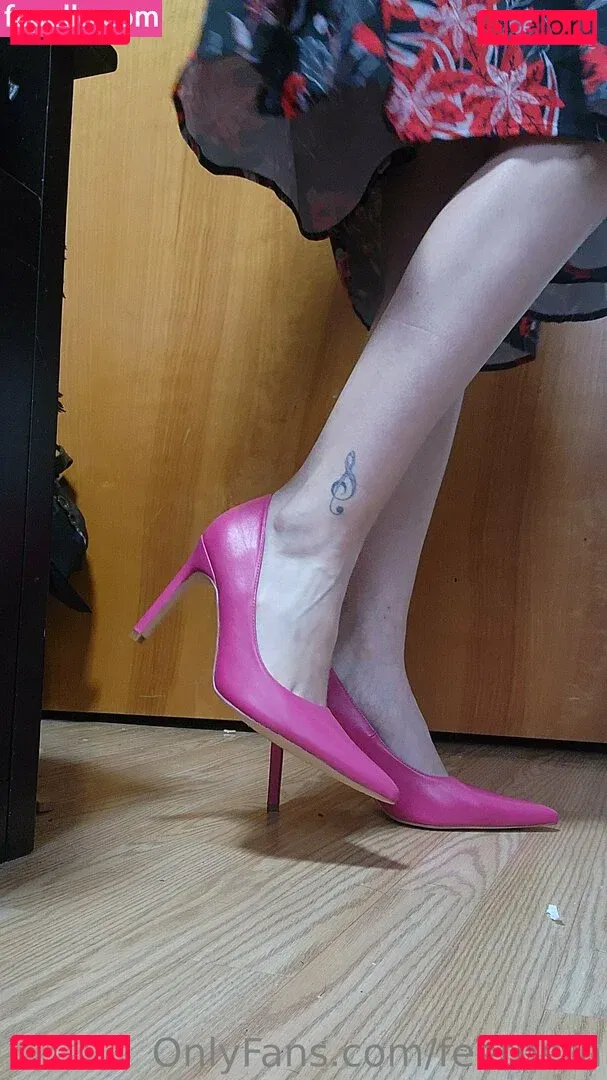 feetbeth Onlyfans Photo Gallery 