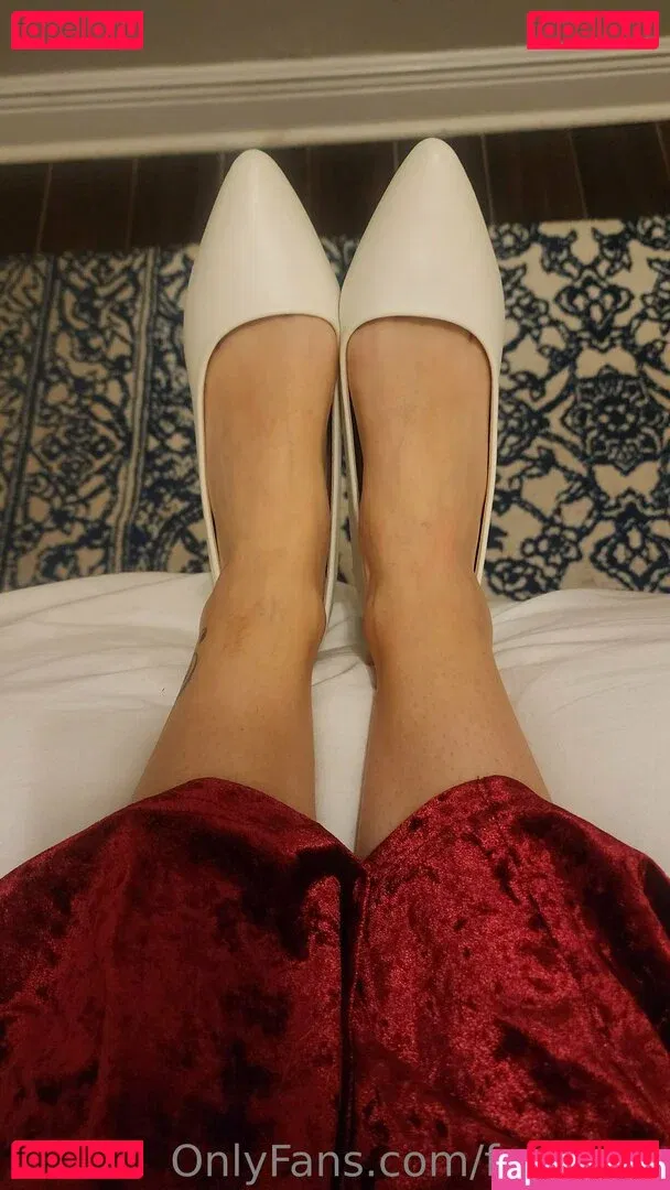 feetbeth Onlyfans Photo Gallery 