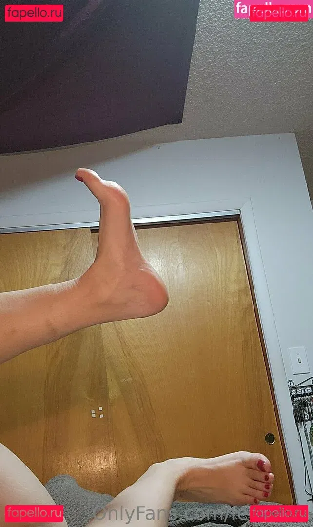 feetbeth Onlyfans Photo Gallery 