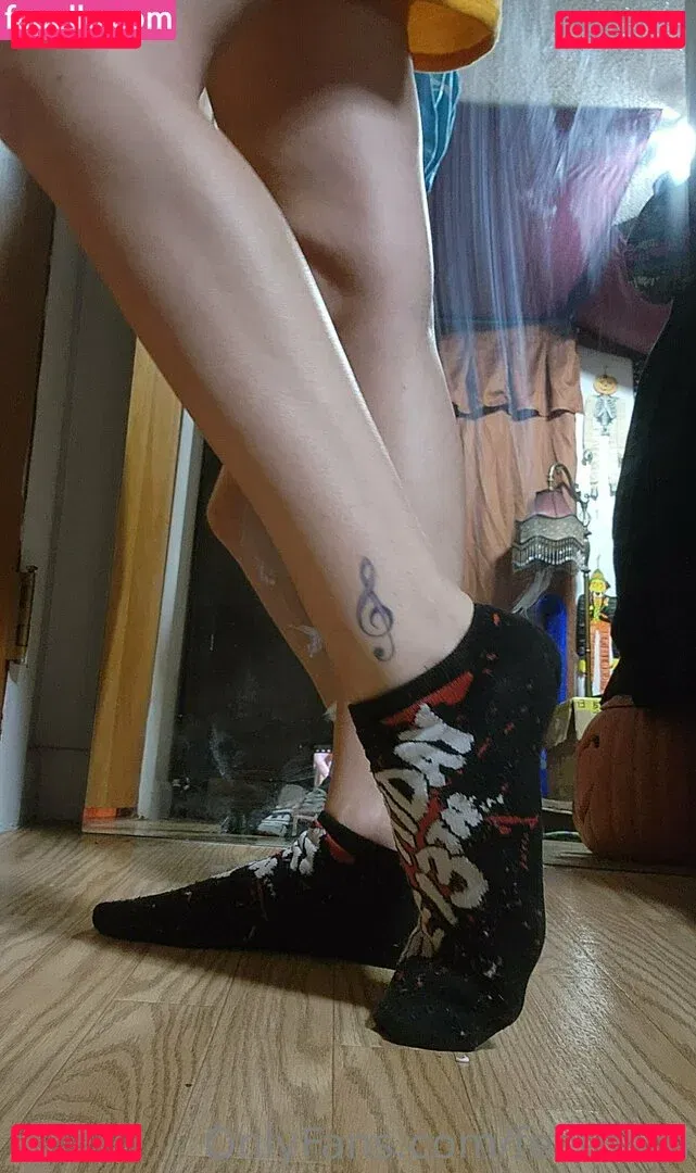 feetbeth Onlyfans Photo Gallery 