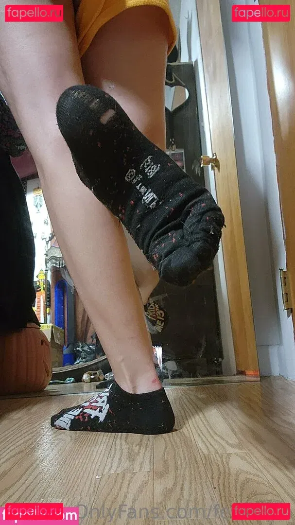 feetbeth Onlyfans Photo Gallery 