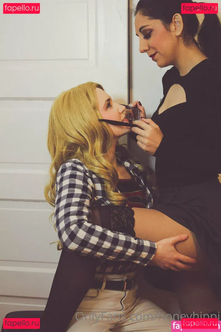 honeyhippi Onlyfans Photo Gallery 