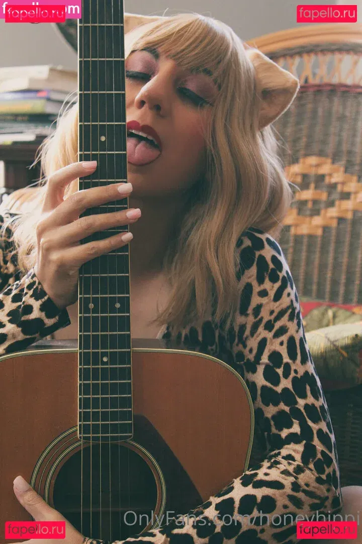 honeyhippi Onlyfans Photo Gallery 