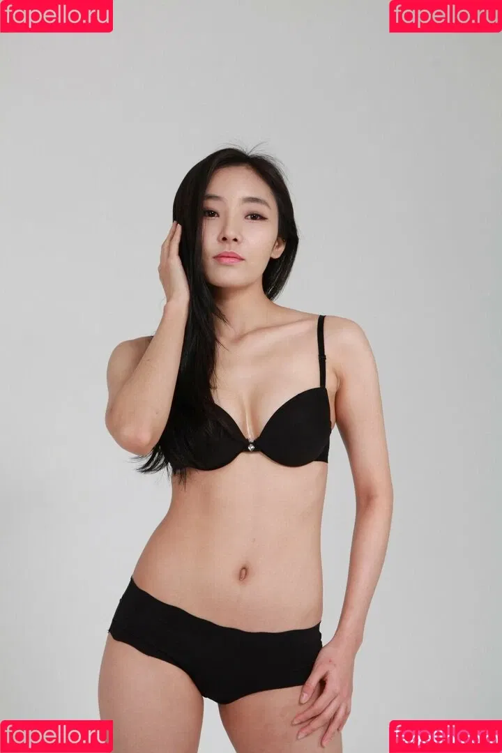 Chulsa Model Onlyfans Photo Gallery 