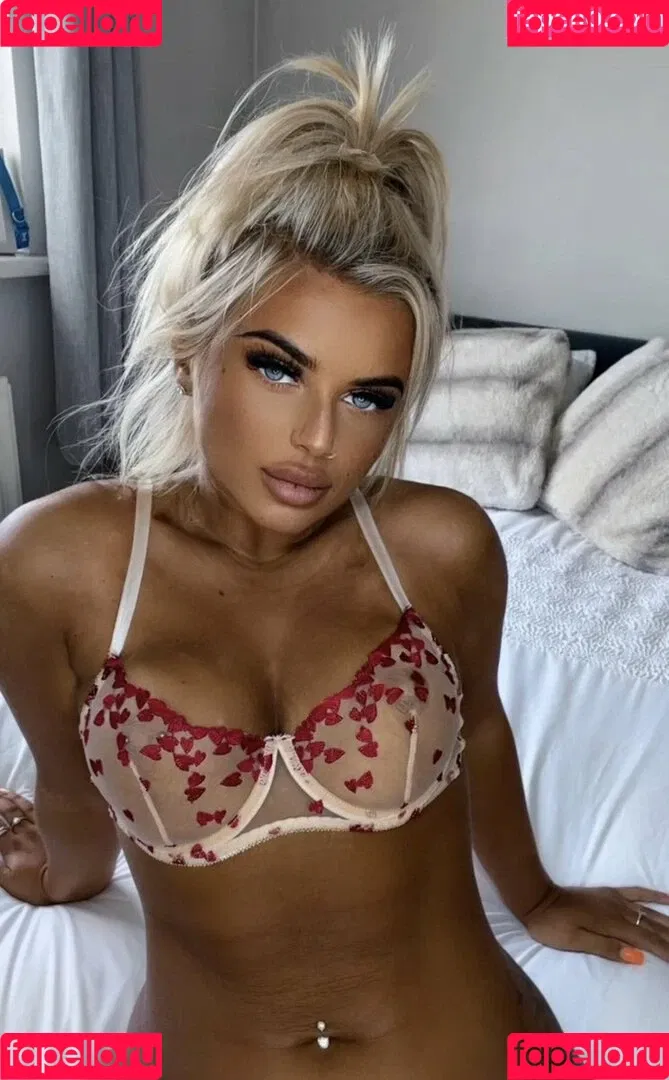 Niamh O’Reilly Onlyfans Photo Gallery 