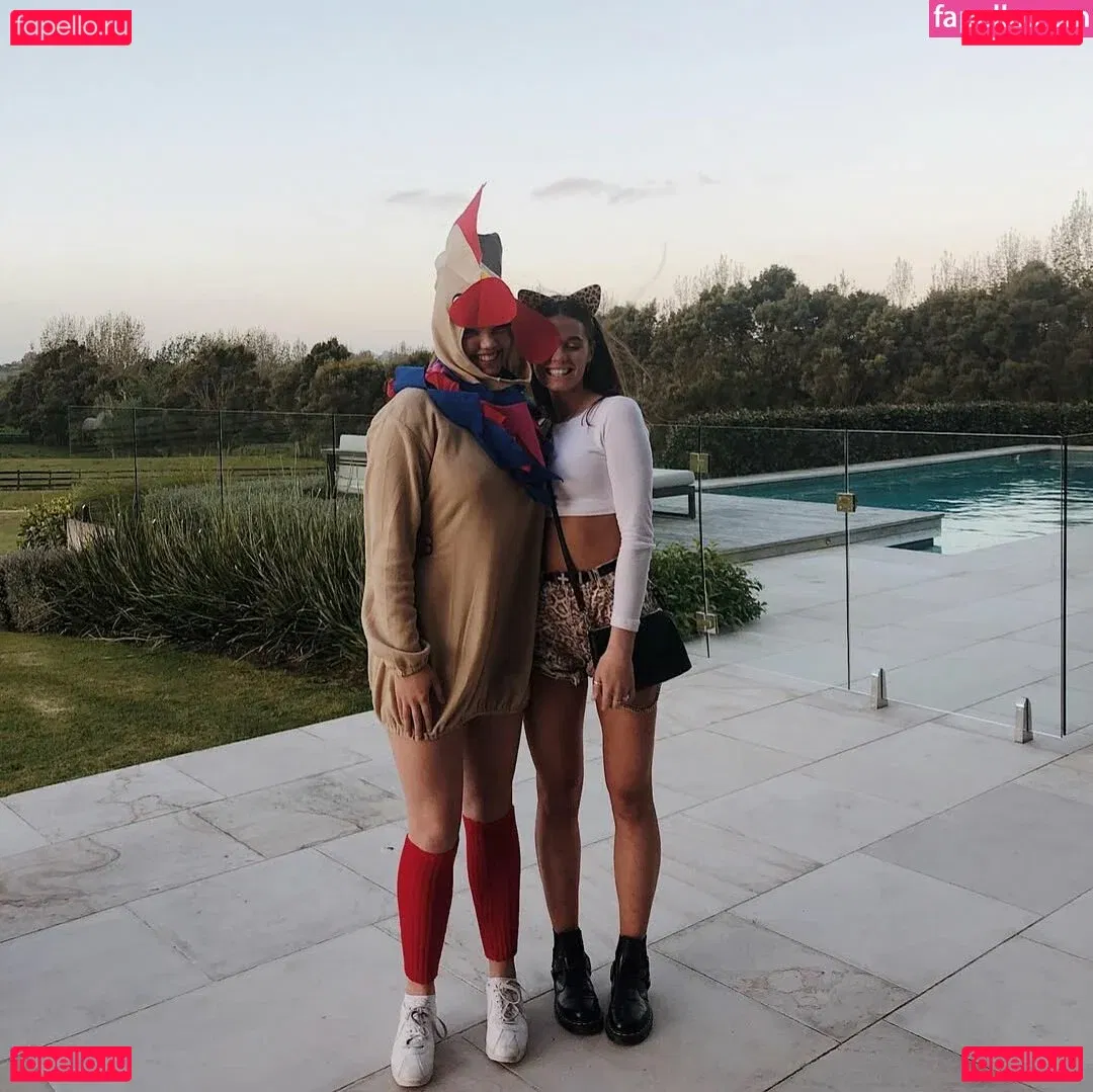 Niamh O’Reilly Onlyfans Photo Gallery 