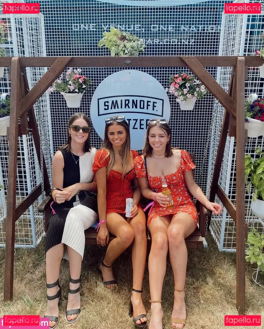 Niamh O’Reilly Onlyfans Photo Gallery 