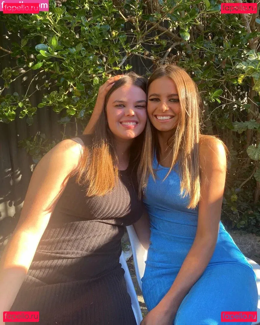 Niamh O’Reilly Onlyfans Photo Gallery 