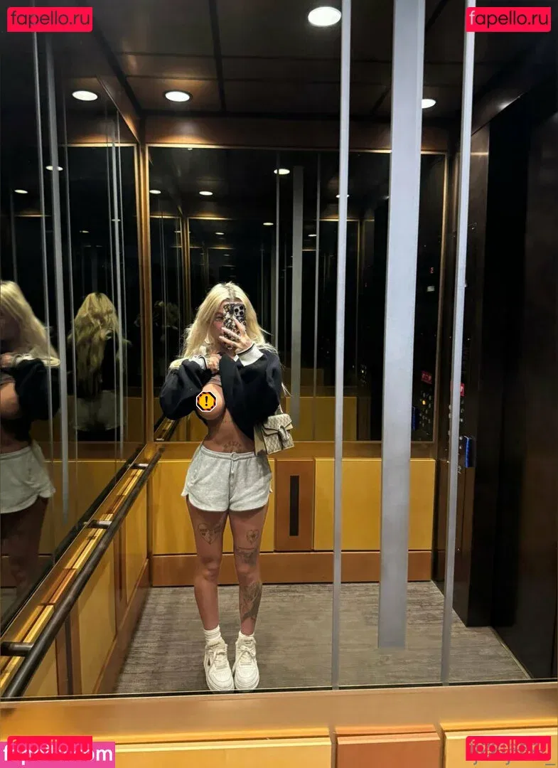 JizzJazz King Wavy Onlyfans Photo Gallery 