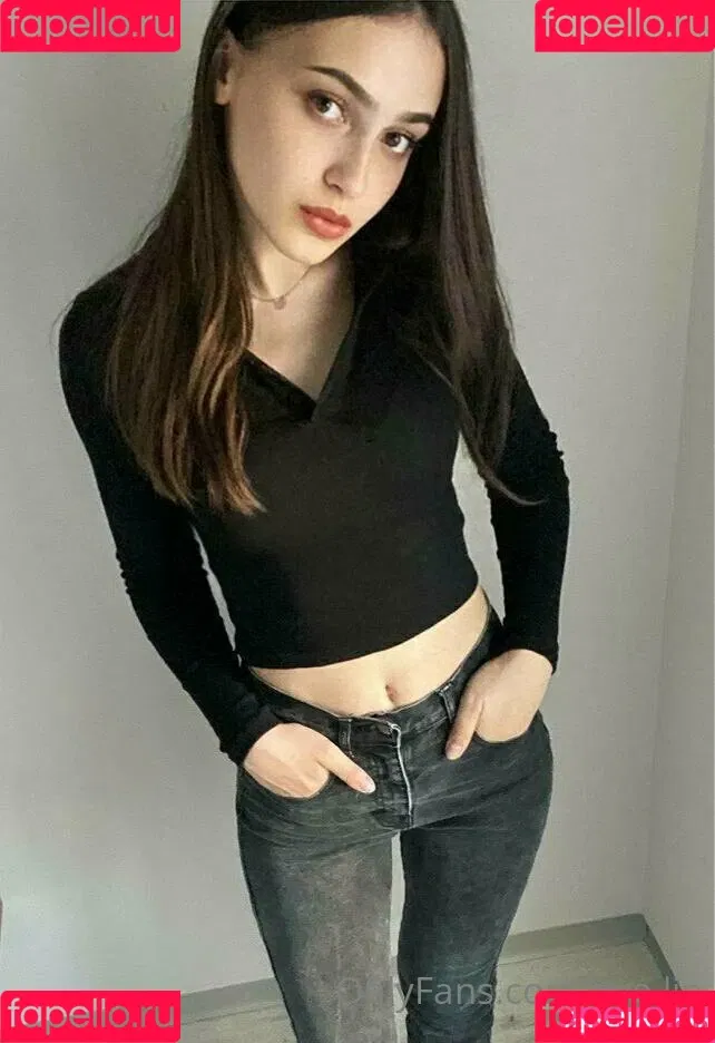 eve.lin Onlyfans Photo Gallery 