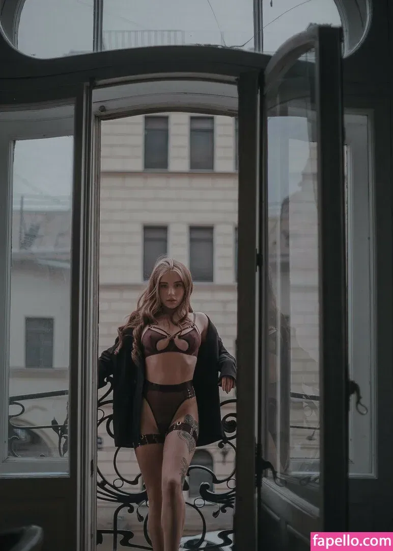 Ariel Next Door Onlyfans Photo Gallery 