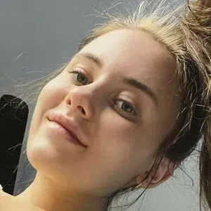 Ariel Next Door Onlyfans Photo Gallery 