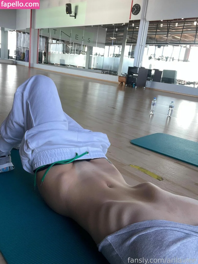 Ariel Next Door Onlyfans Photo Gallery 