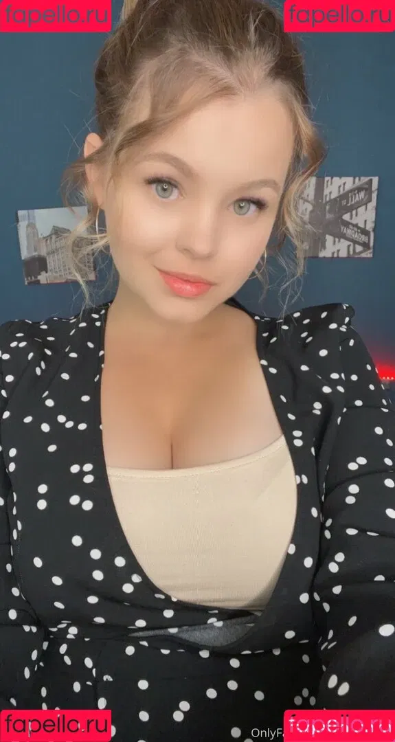 Dianaholiday Onlyfans Photo Gallery 