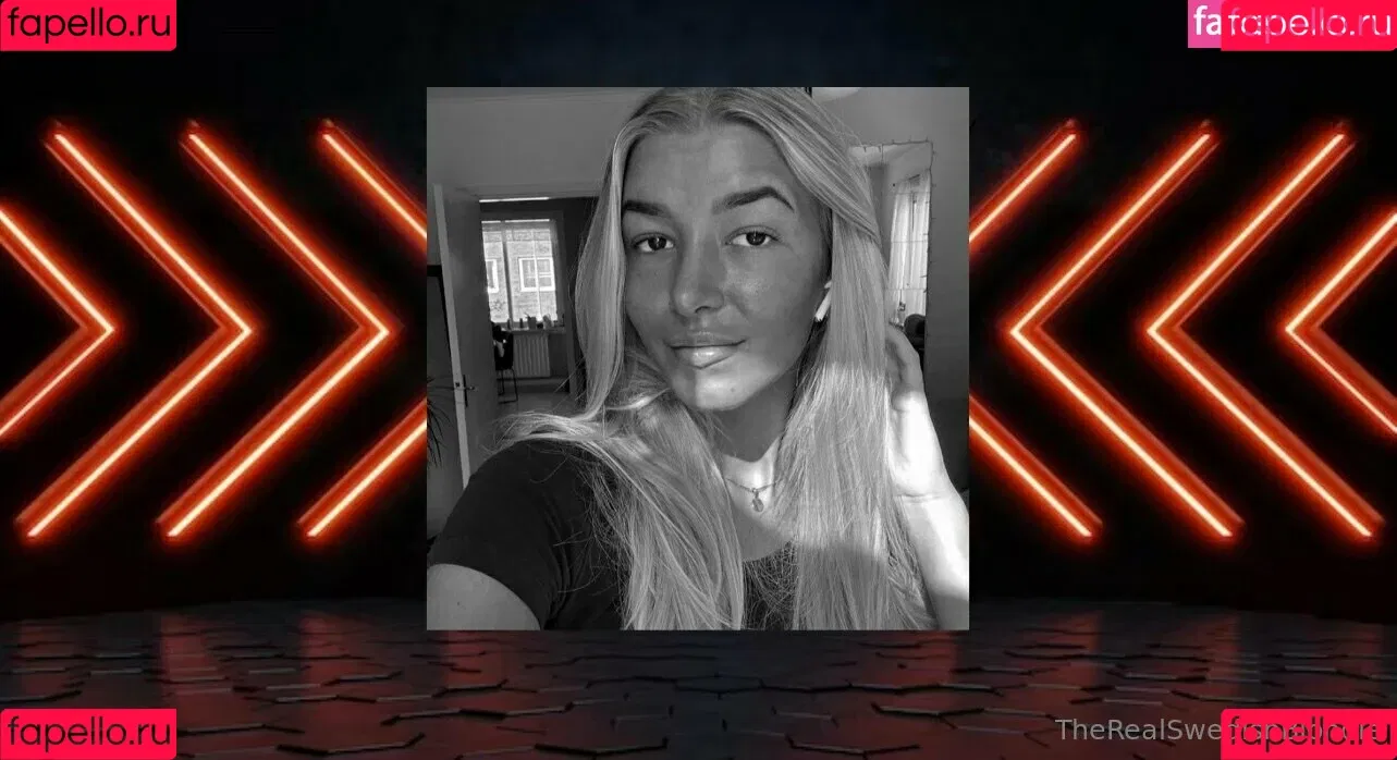 therealswedishblondie Onlyfans Photo Gallery 
