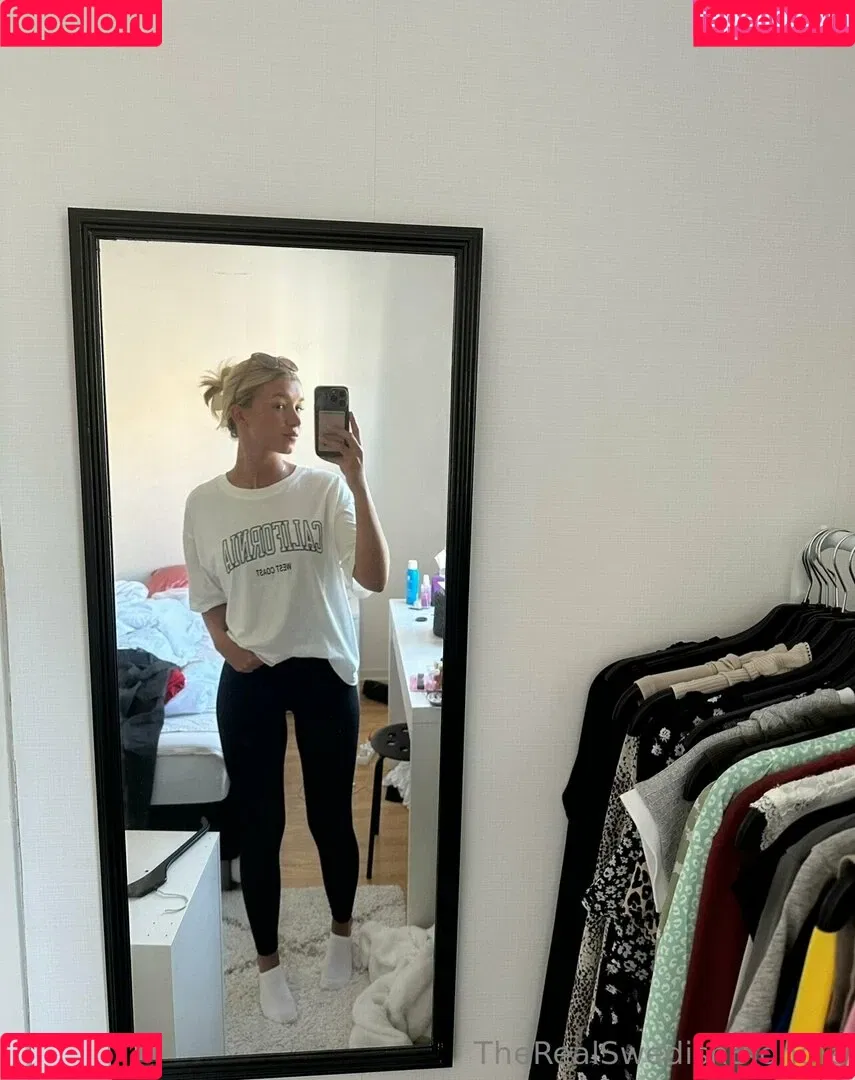 therealswedishblondie Onlyfans Photo Gallery 