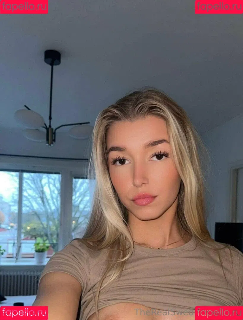 therealswedishblondie Onlyfans Photo Gallery 