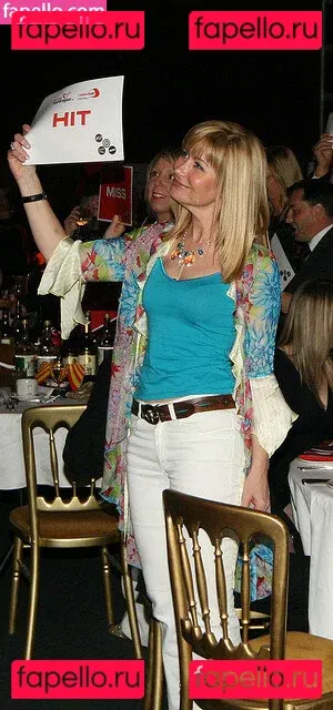 Sian Lloyd Onlyfans Photo Gallery 