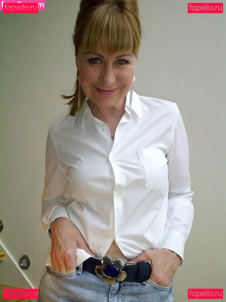 Sian Lloyd Onlyfans Photo Gallery 