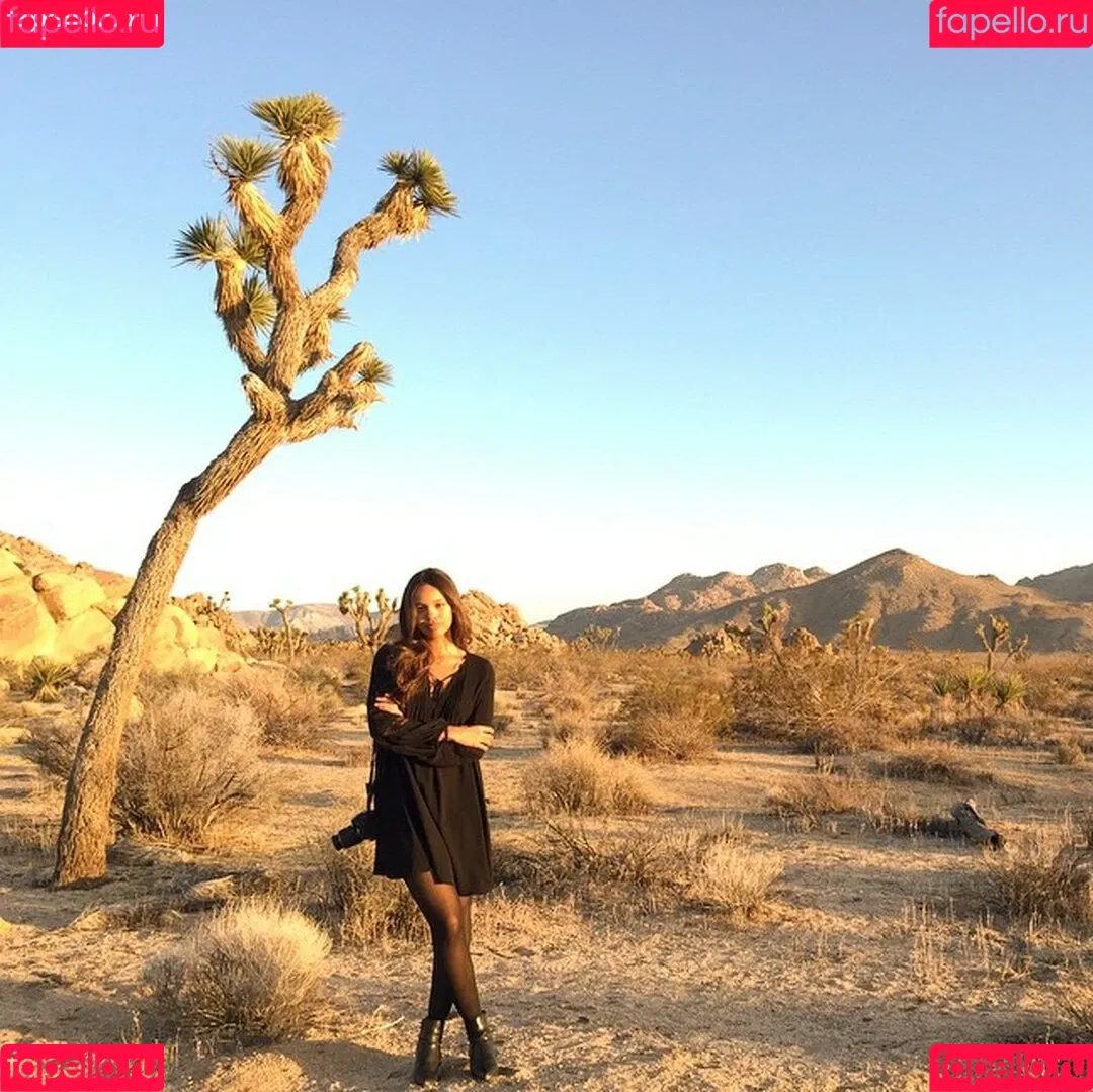Alisha Boe Onlyfans Photo Gallery 