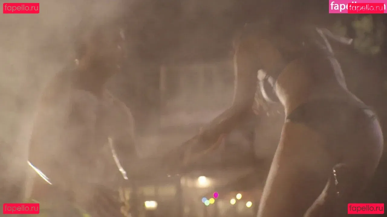 Alisha Boe Onlyfans Photo Gallery 