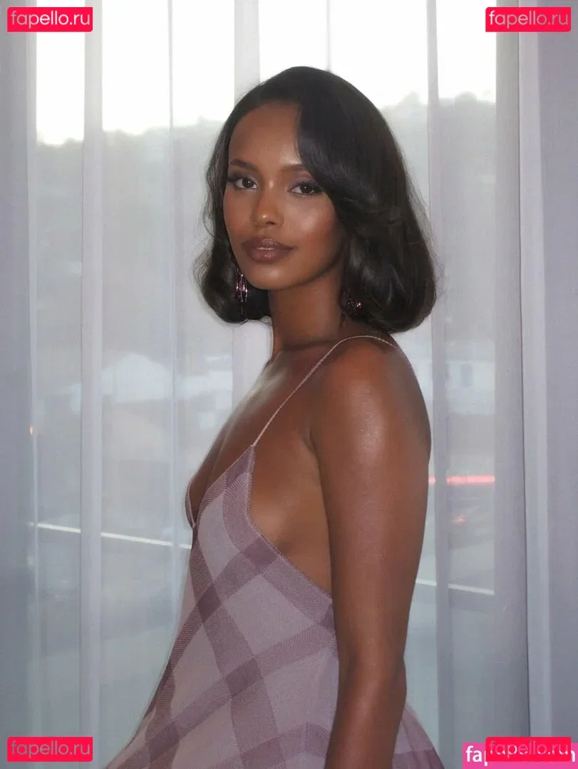 Alisha Boe Onlyfans Photo Gallery 