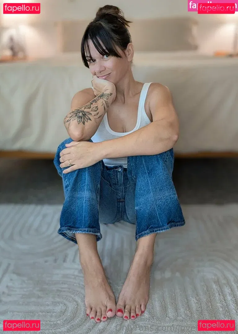 loveleearches Onlyfans Photo Gallery 