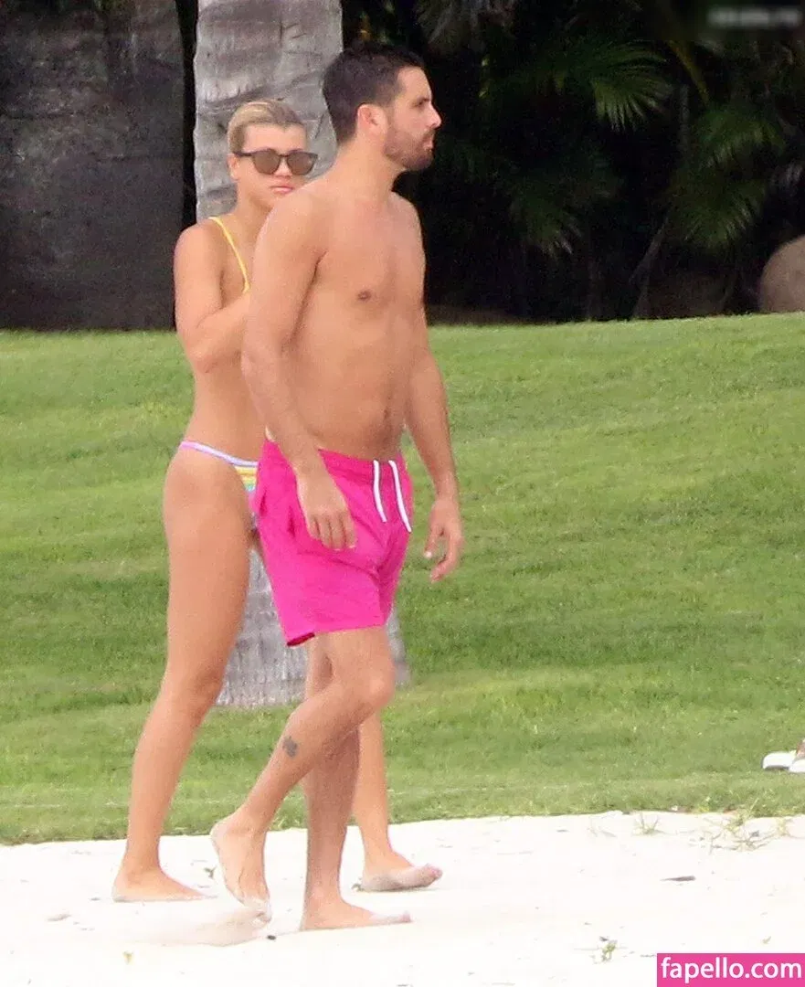 Sofia Richie Onlyfans Photo Gallery 