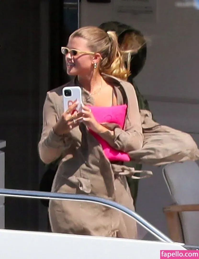 Sofia Richie Onlyfans Photo Gallery 