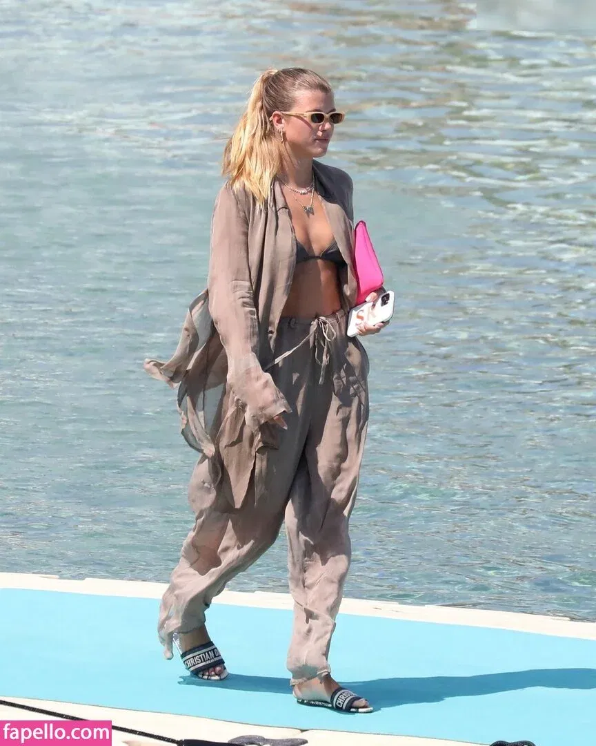 Sofia Richie Onlyfans Photo Gallery 