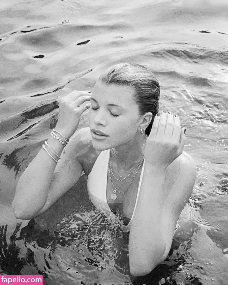 Sofia Richie Onlyfans Photo Gallery 