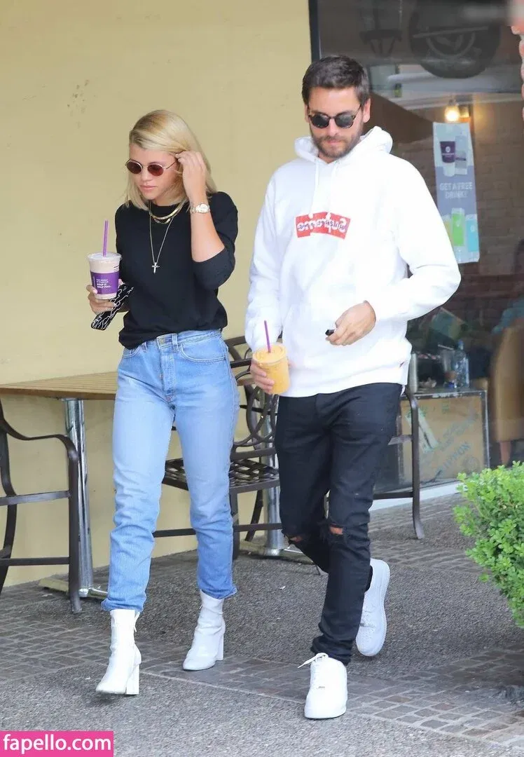 Sofia Richie Onlyfans Photo Gallery 