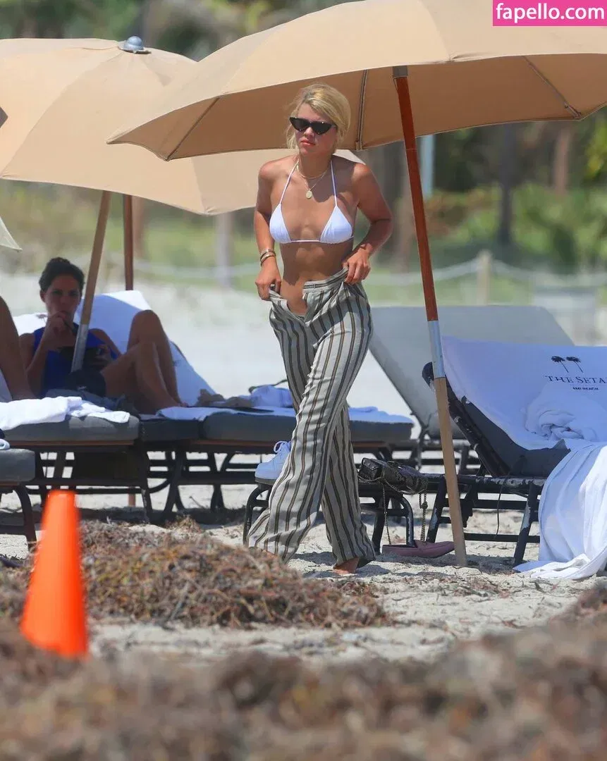 Sofia Richie Onlyfans Photo Gallery 