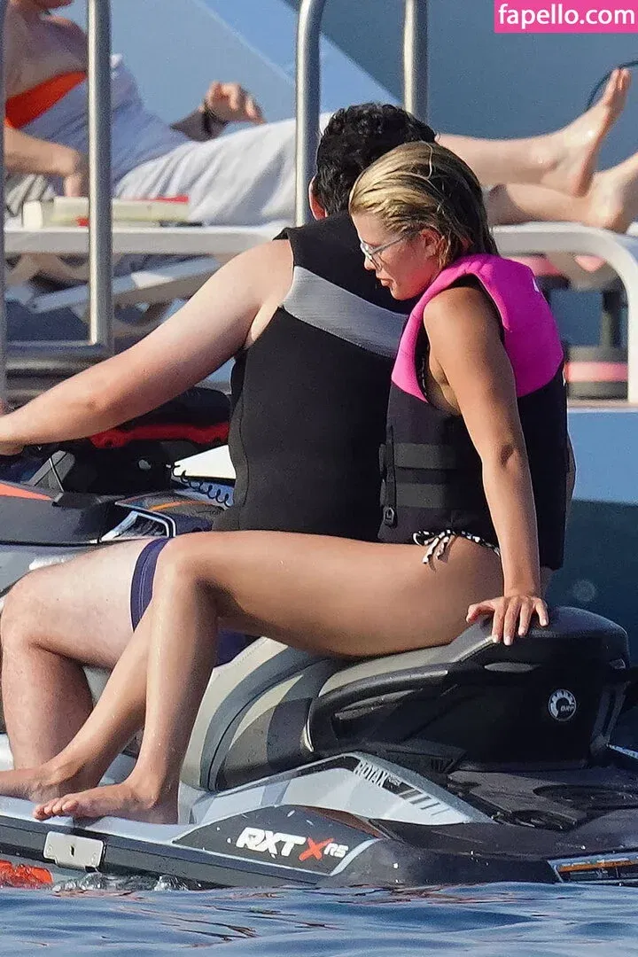 Sofia Richie Onlyfans Photo Gallery 
