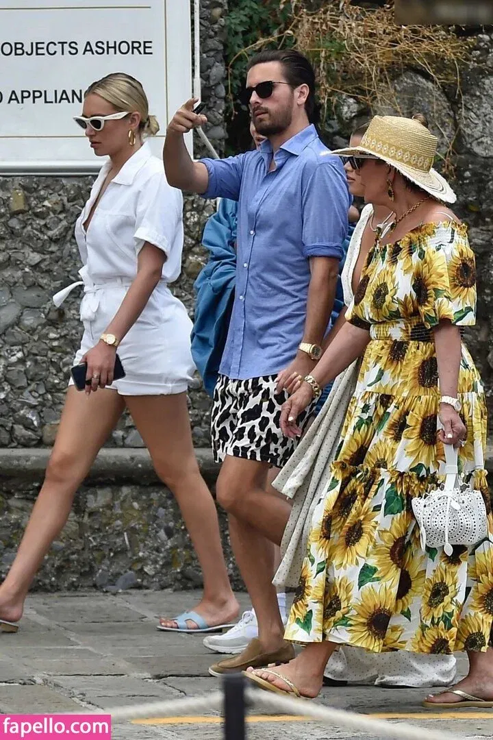 Sofia Richie Onlyfans Photo Gallery 