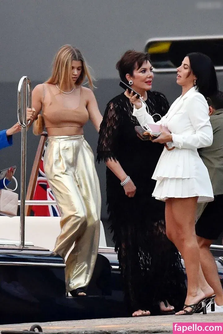 Sofia Richie Onlyfans Photo Gallery 