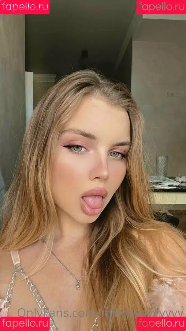tiiiiits_queen Onlyfans Photo Gallery 