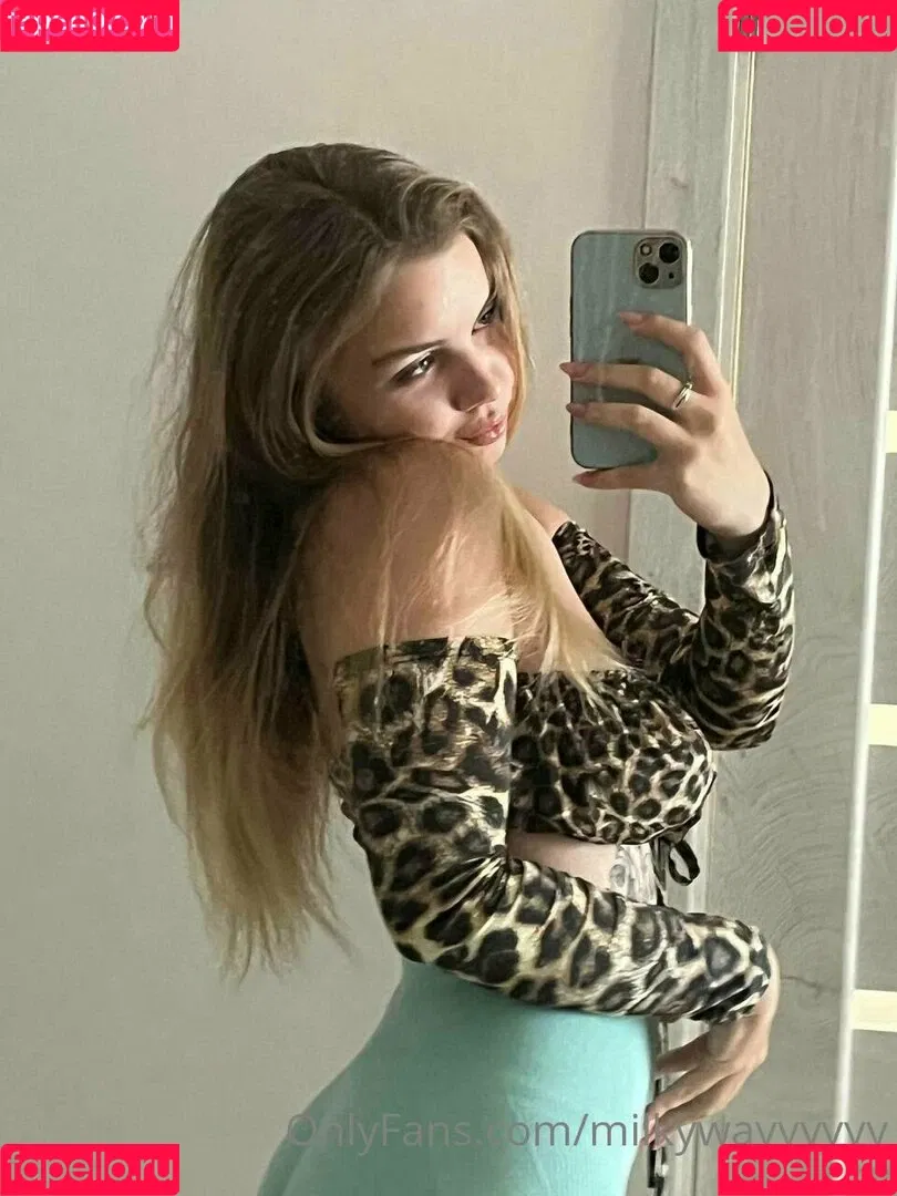 tiiiiits_queen Onlyfans Photo Gallery 